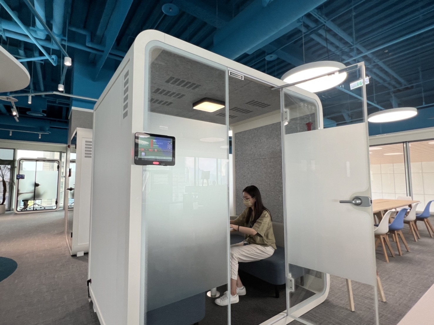 贝斯特高雄據點的智慧行動辦公艙，展現贝斯特在面板以外的研發應用軟實力